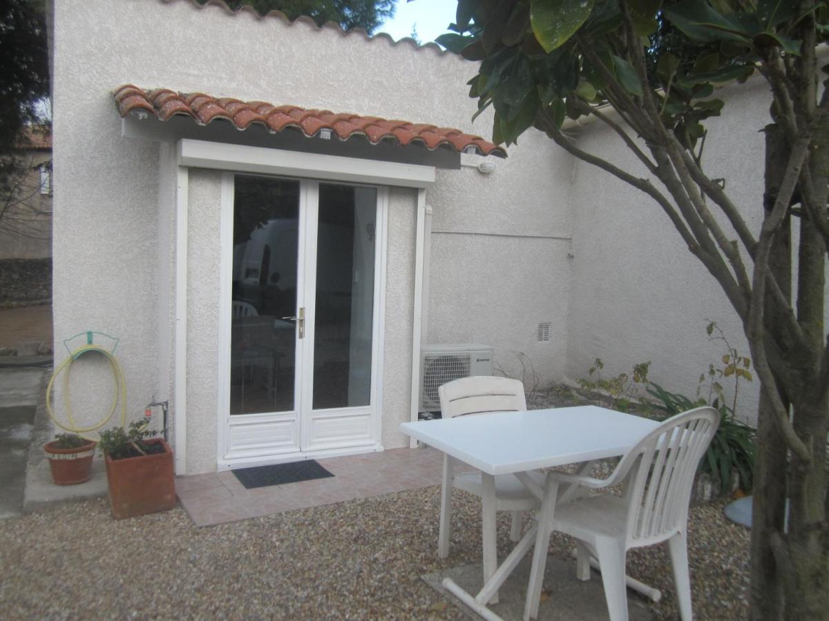 Ferienwohnung Studio Avec Piscine Sur 3000 Metres De Terrain Marcorignan Exterior foto